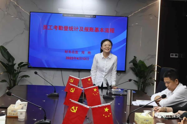 長沙濱江保安服務(wù)有限責(zé)任公司,長沙安保服務(wù),長沙保安,保鏢特衛(wèi)服務(wù),護衛(wèi)