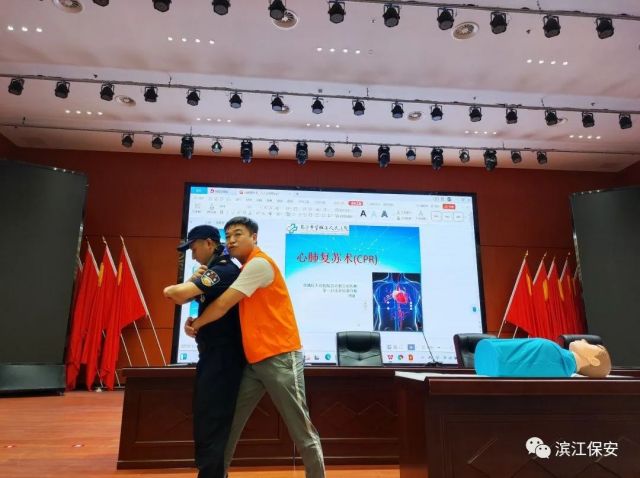 長(zhǎng)沙濱江保安服務(wù)有限責(zé)任公司,長(zhǎng)沙安保服務(wù),長(zhǎng)沙保安,保鏢特衛(wèi)服務(wù),護(hù)衛(wèi)