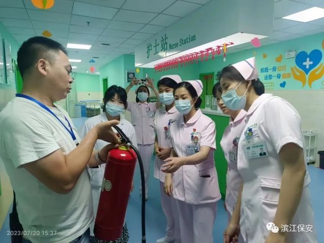 長(zhǎng)沙濱江保安服務(wù)有限責(zé)任公司,長(zhǎng)沙安保服務(wù),長(zhǎng)沙保安,保鏢特衛(wèi)服務(wù),護(hù)衛(wèi) 長(zhǎng)沙濱江保安服務(wù)有限責(zé)任公司,長(zhǎng)沙安保服務(wù),長(zhǎng)沙保安,保鏢特衛(wèi)服務(wù),護(hù)衛(wèi)