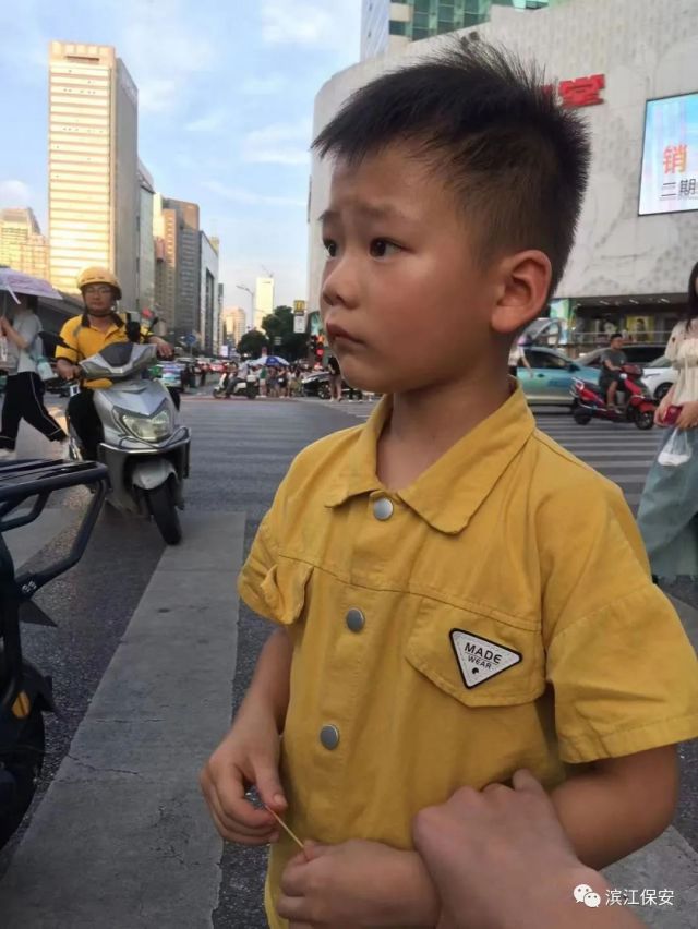 長沙濱江保安服務(wù)有限責(zé)任公司,長沙安保服務(wù),長沙保安,保鏢特衛(wèi)服務(wù),護(hù)衛(wèi)