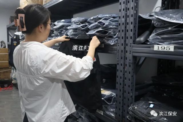 長沙濱江保安服務(wù)有限責(zé)任公司,長沙安保服務(wù),長沙保安,保鏢特衛(wèi)服務(wù),護(hù)衛(wèi)