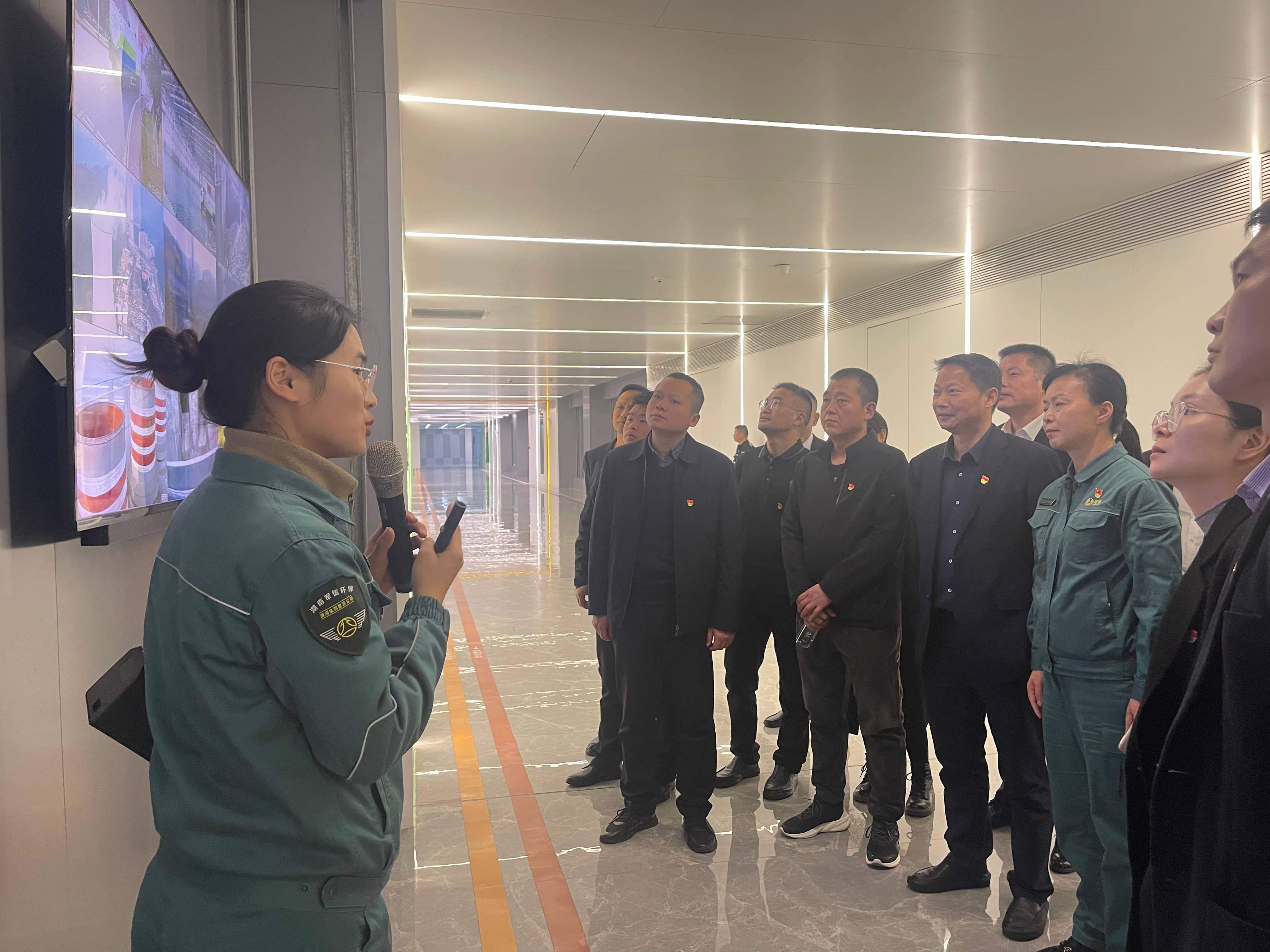 長沙濱江保安服務(wù)有限責(zé)任公司,長沙安保服務(wù),長沙保安,保鏢特衛(wèi)服務(wù),護(hù)衛(wèi)